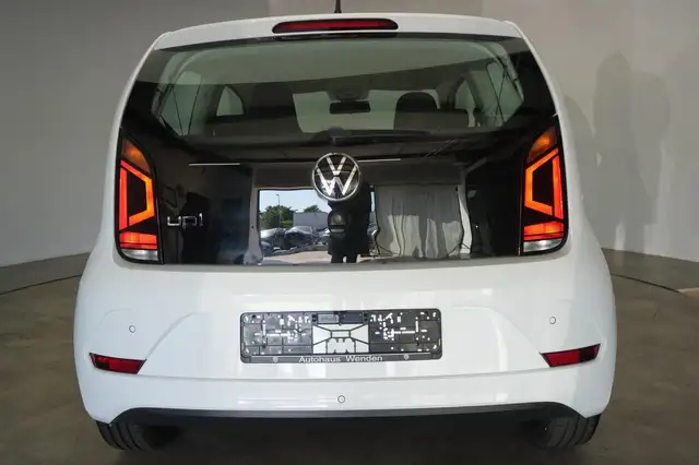 Volkswagen Up! view 6
