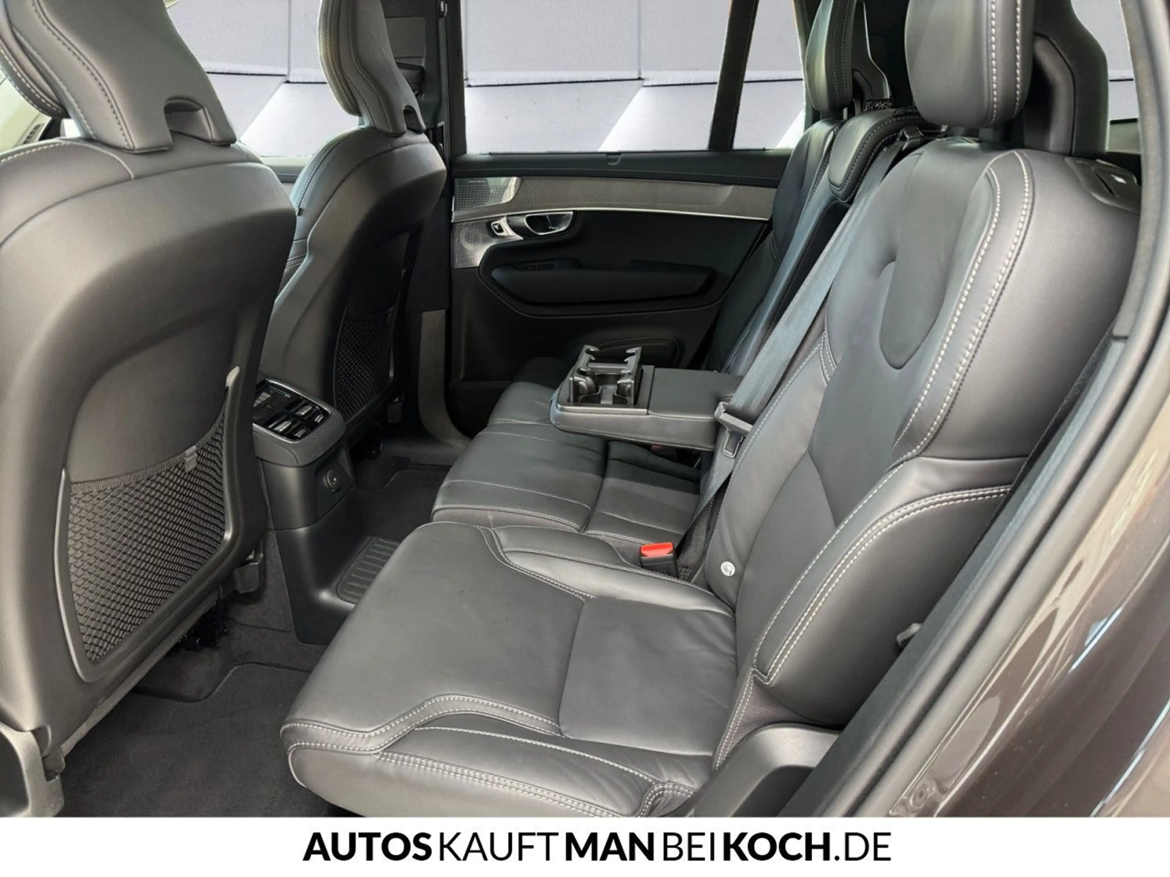 Volvo XC90 T8 Plug-In AWD Ultra Dark HIGH-END Ausstattug — photo 8