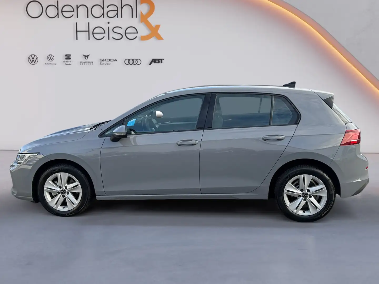 Volkswagen Golf Life 1.5 eTSI 85kW 7-Gang DSG 2,49 % Sonderzi Grau - 2