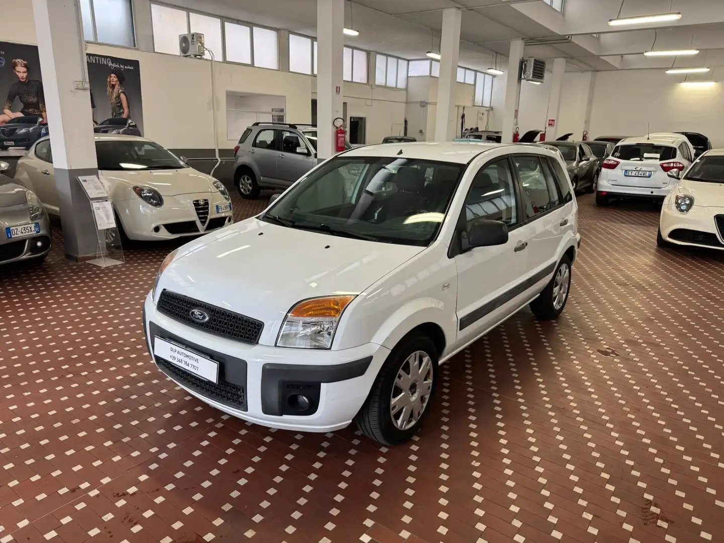 Ford Fusion UAV 1.4 16V 5p. Wit - 1