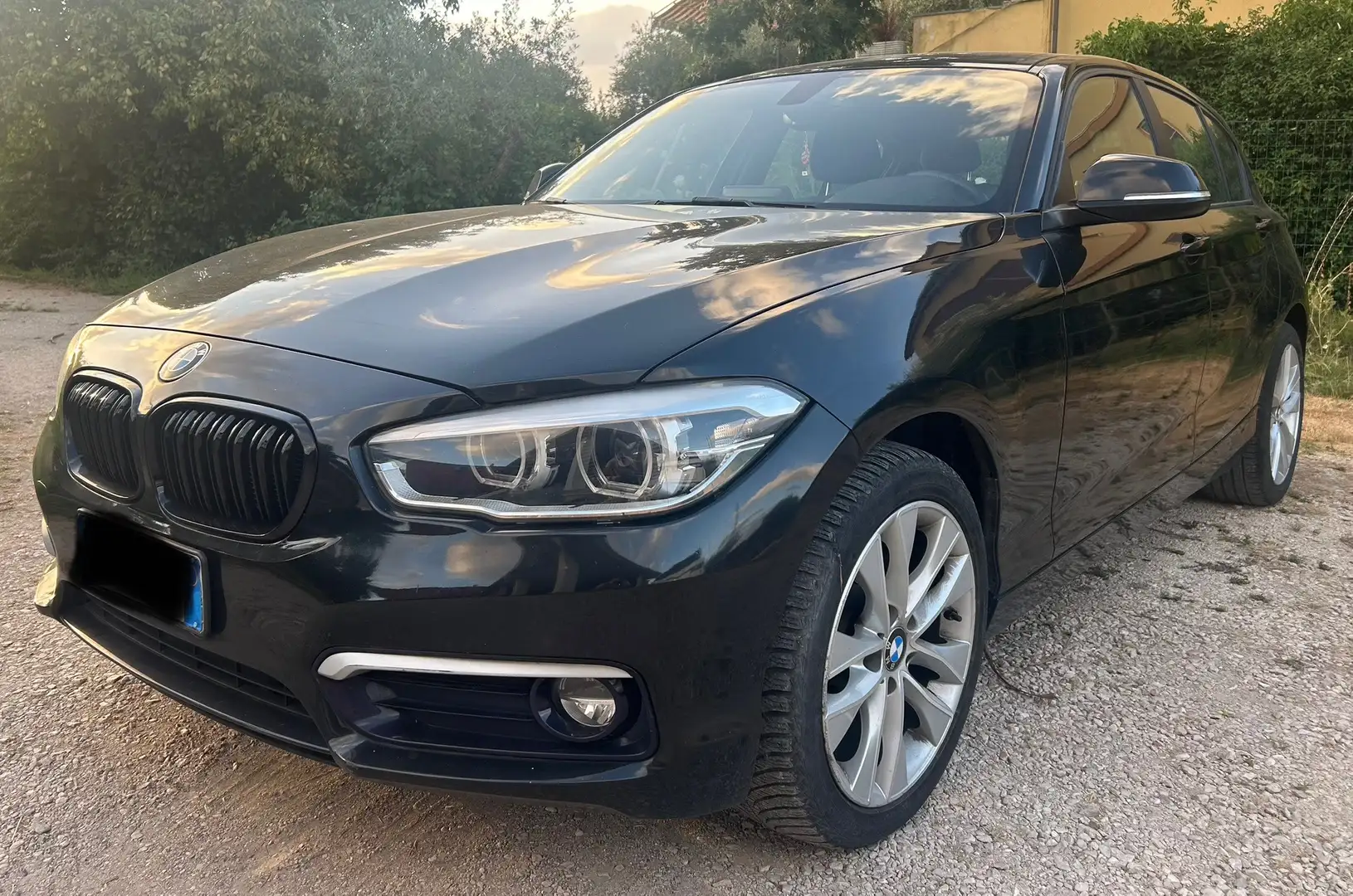 BMW 116 116d Urban 5p auto - 1