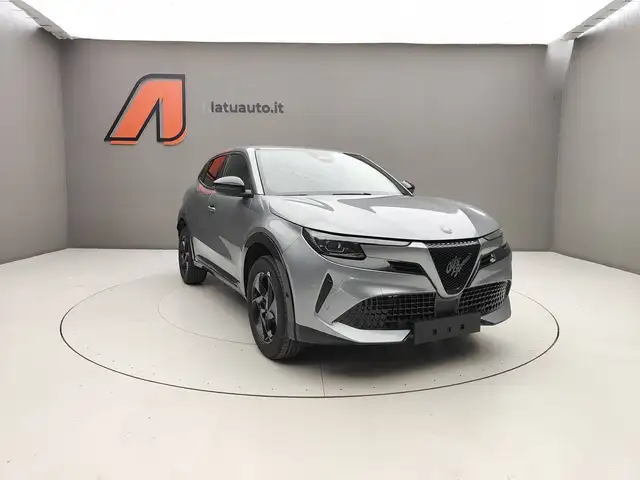 Alfa Romeo Junior view 3