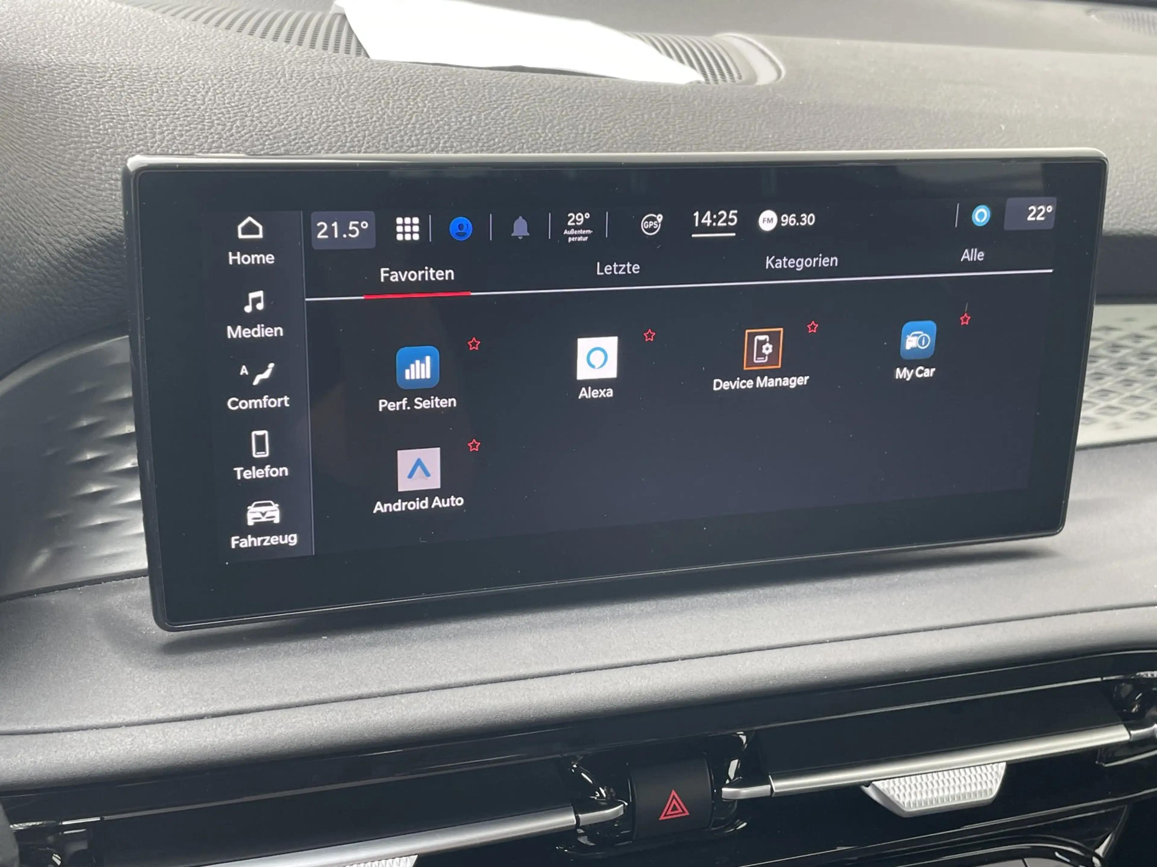 Alfa Romeo Tonale 1.5 Mild Hybrid Super LED DAB CarPlay AndAuto — photo 14