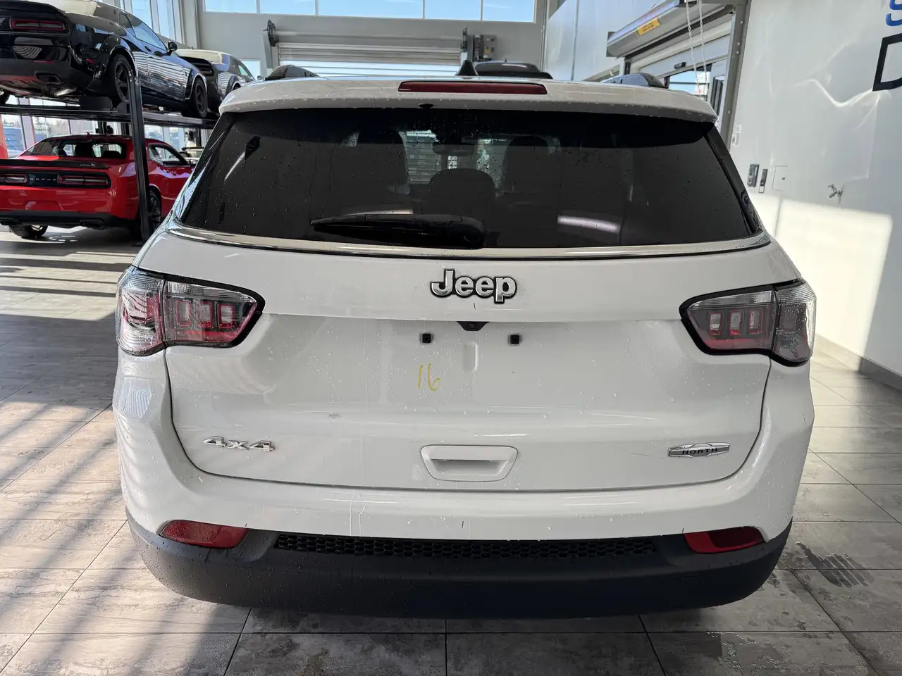 Jeep Compass снимка Jeep Compass