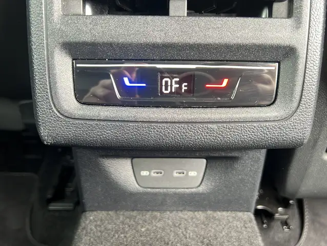 Volkswagen Golf view 18