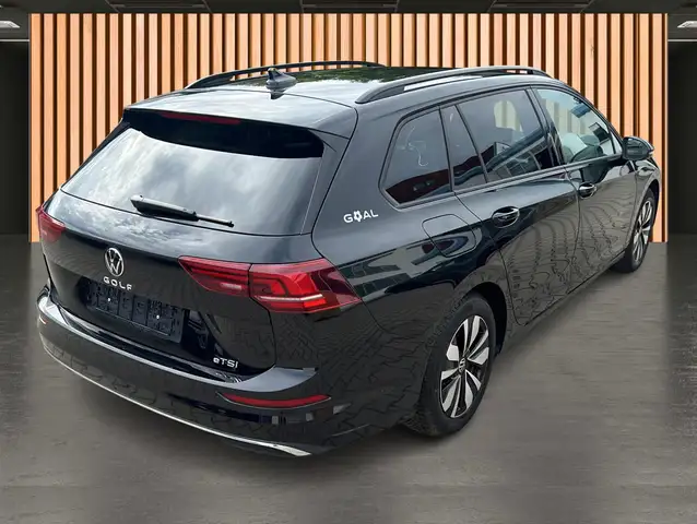 Volkswagen Golf view 24
