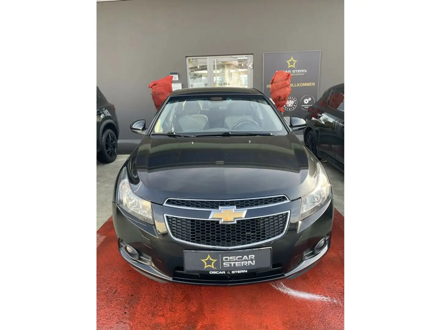 Chevrolet Cruze LS neue 17'' LM Räder neu Service+ vorgeführt Schwarz - 2