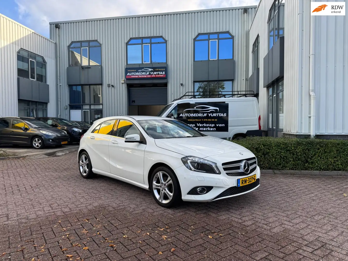 Mercedes-Benz A 180 Prestige Blanc - 1