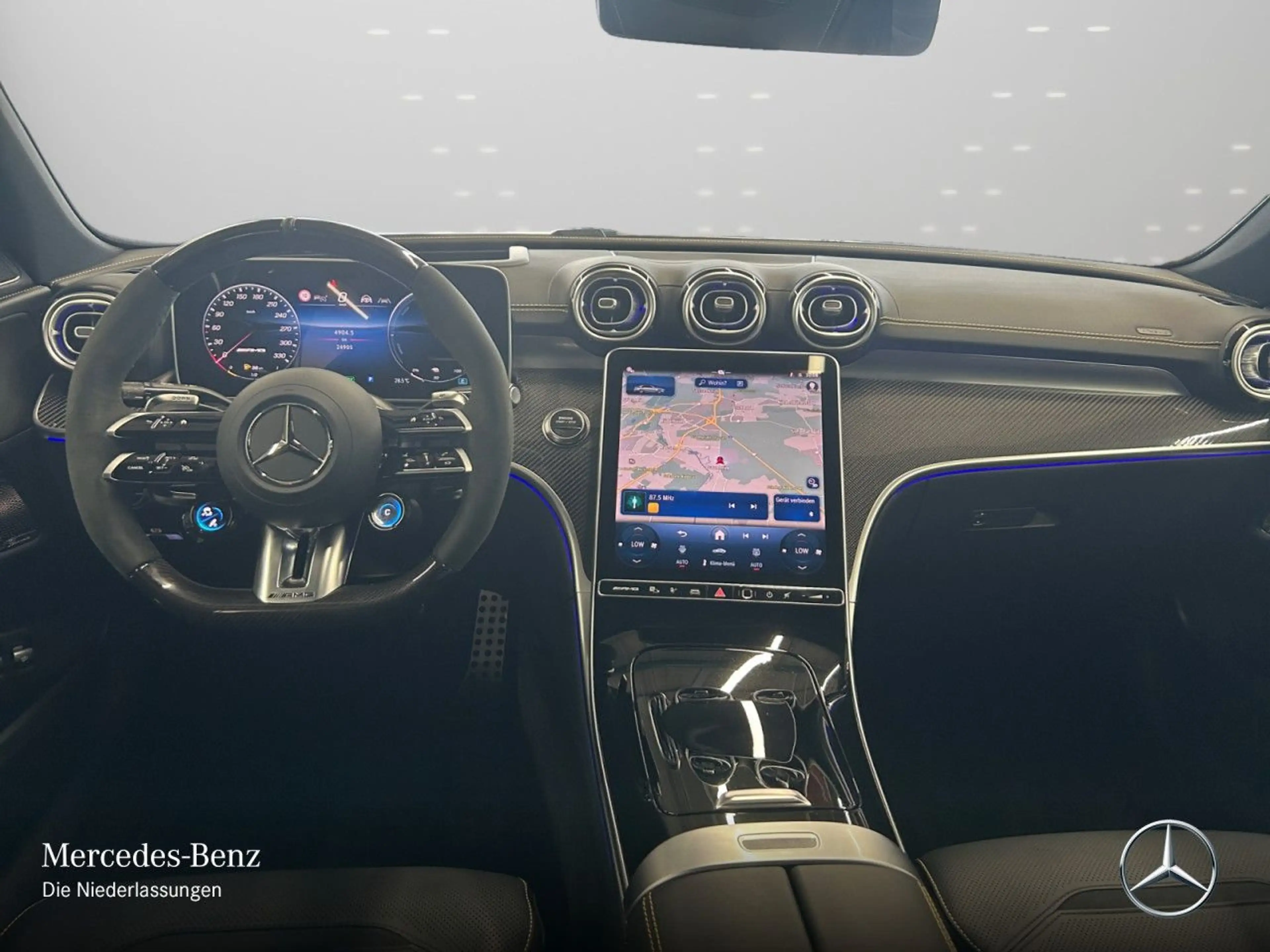 Mercedes-Benz C 63 AMG C 63 S E NIGHT+DRIVERS+PANO+BURMESTER+CARBON+9G — photo 13