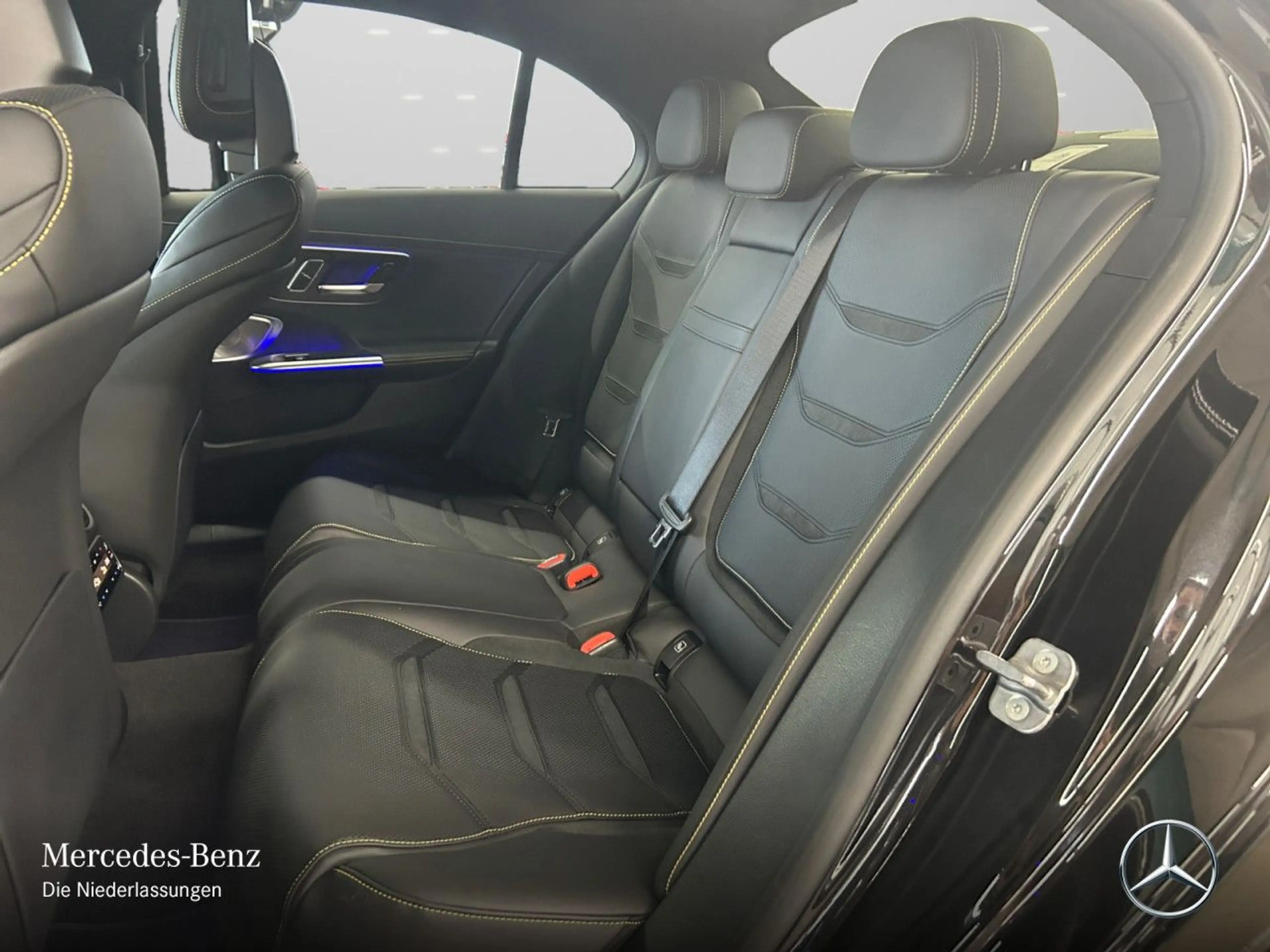 Mercedes-Benz C 63 AMG C 63 S E NIGHT+DRIVERS+PANO+BURMESTER+CARBON+9G — photo 12