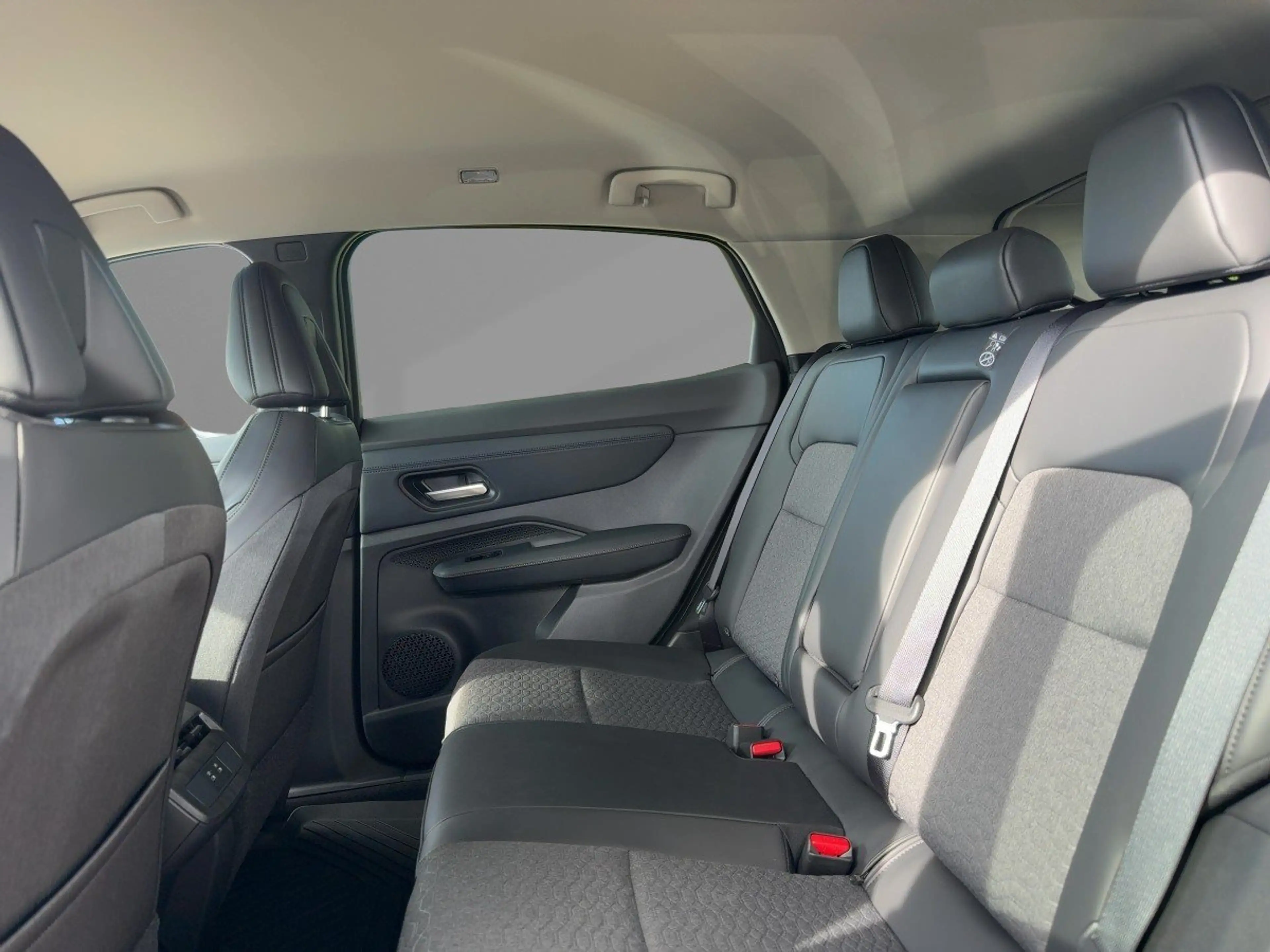 Nissan Ariya 87kWh Advance Pack ACC+LED+Navi 21'' — photo 12