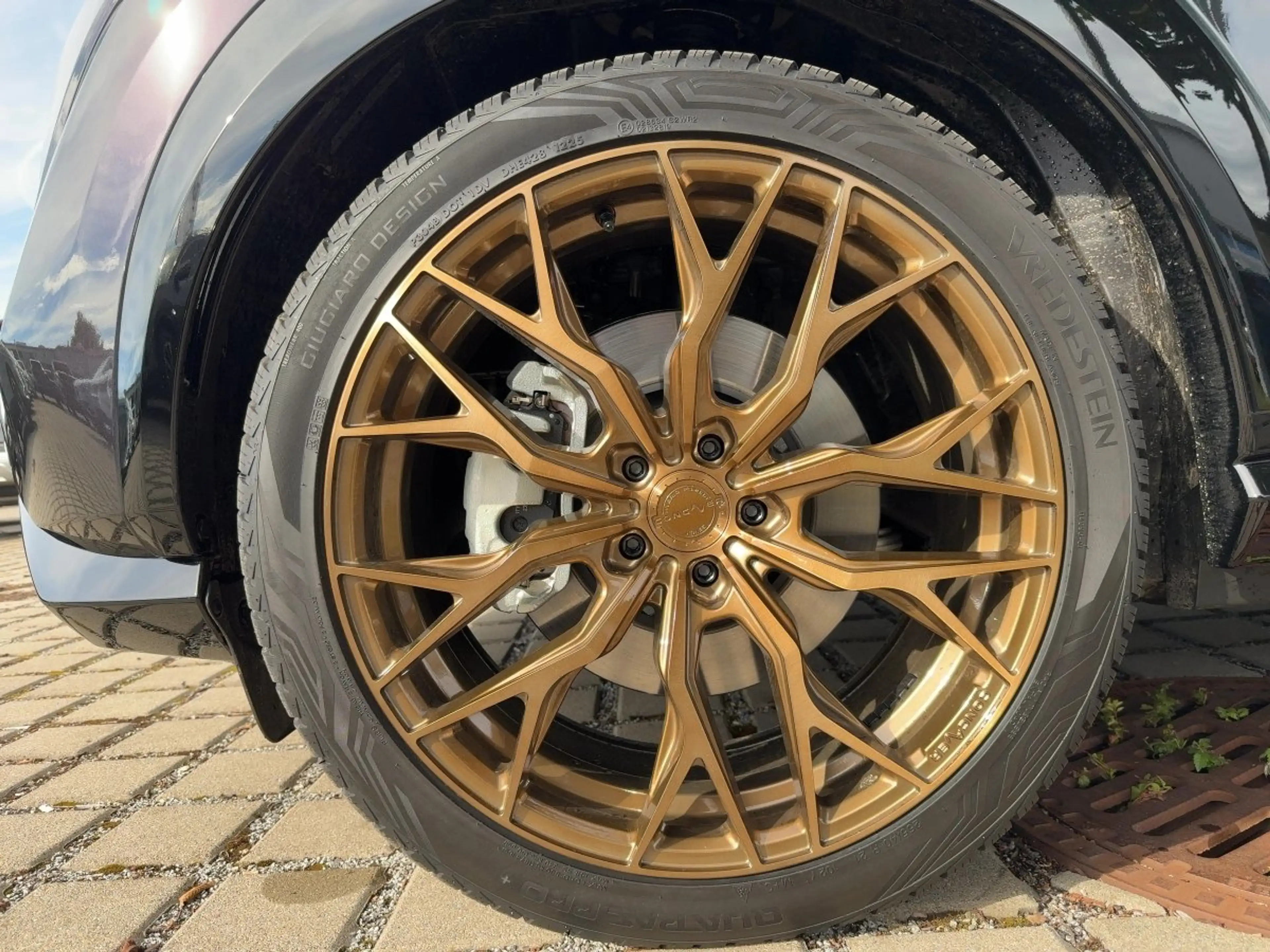 Nissan Ariya 87kWh Advance Pack ACC+LED+Navi 21'' — photo 9