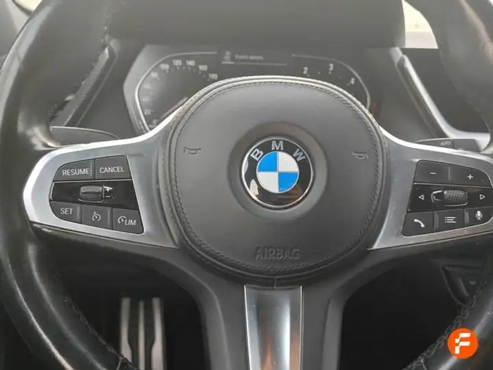 BMW Serie 1 2020, foto 11