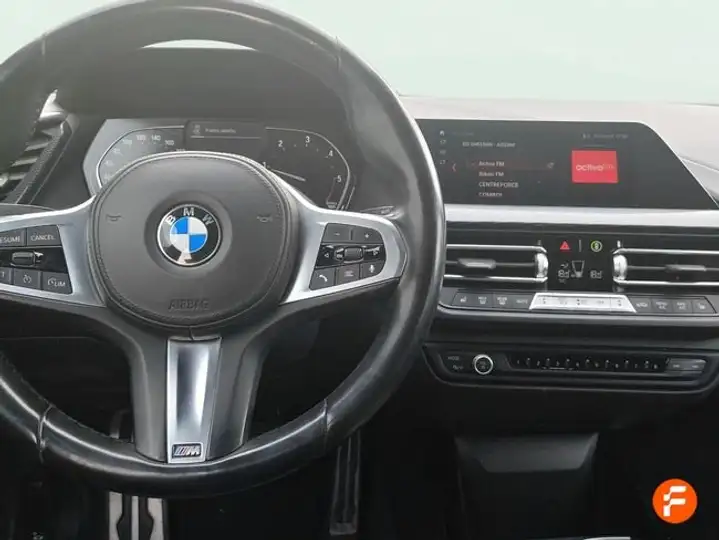 BMW Serie 1 2020, foto 10