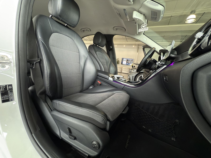 Mercedes-Benz C 300 Limousine LED*RFK*AMBIENTE*NIGHT — photo 10