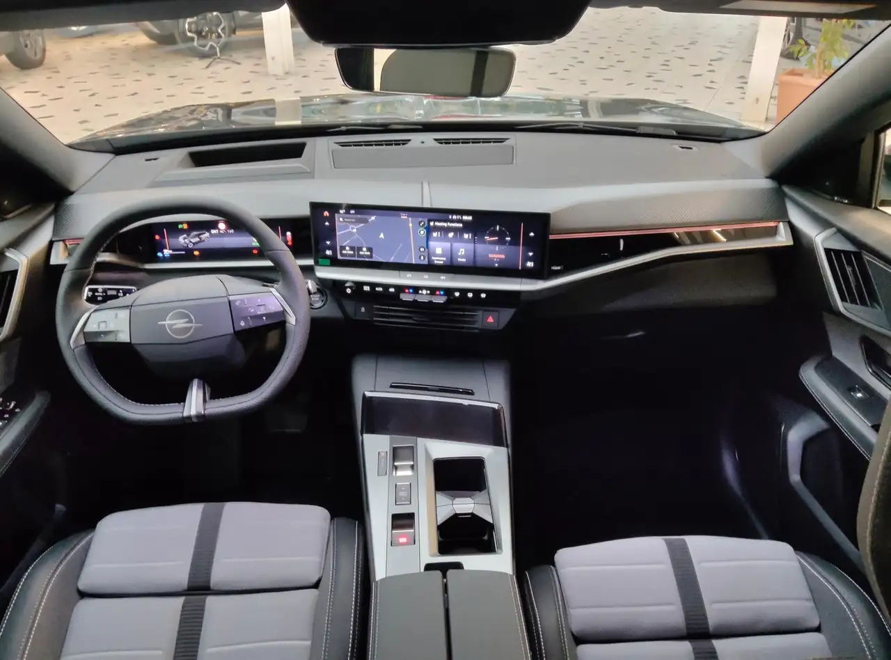 Opel Grandland Electric 157 kW Ultimate 18