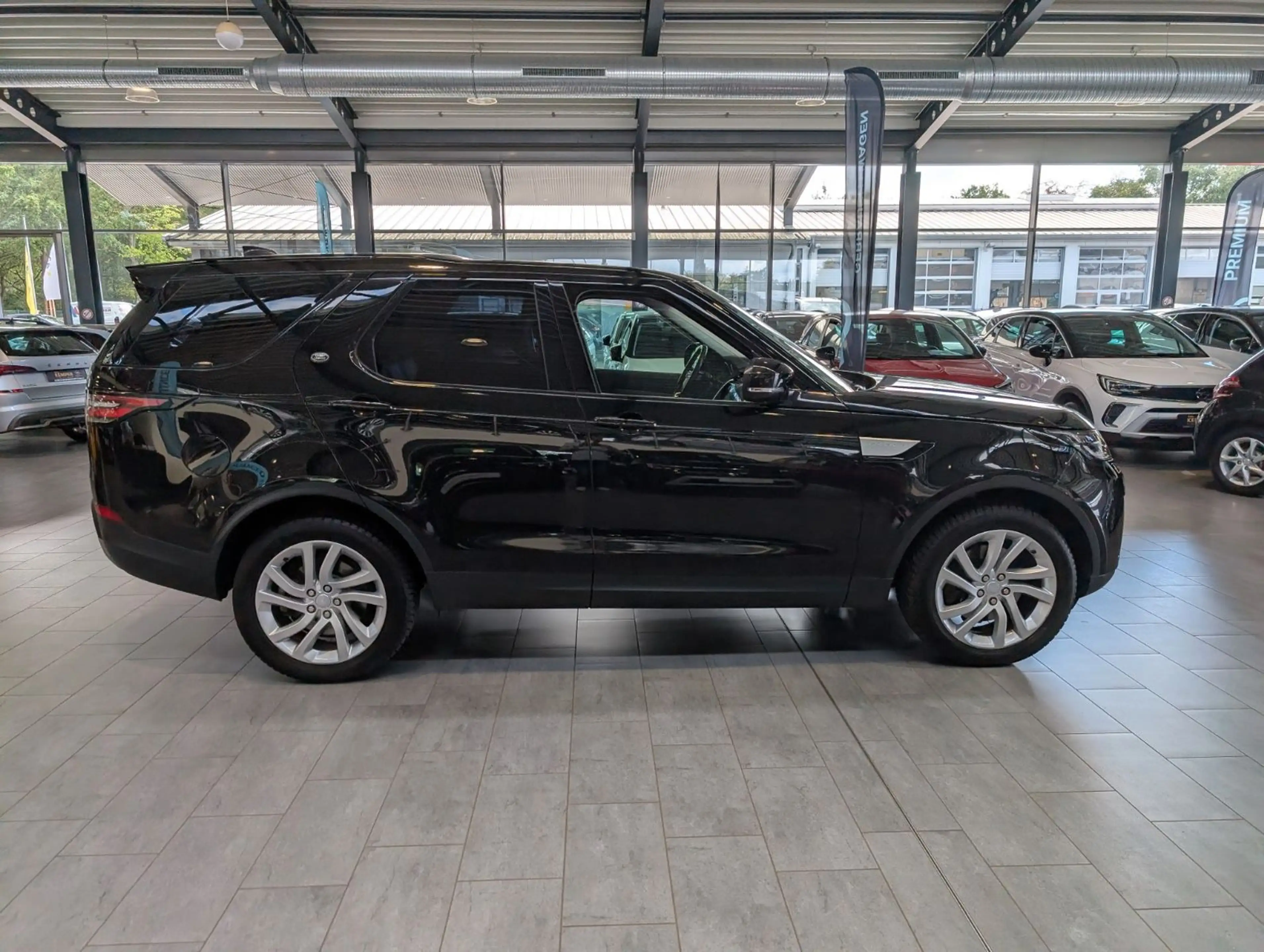 Land Rover Discovery Autom. Leder Memory Navi Tempom. AHK — photo 2