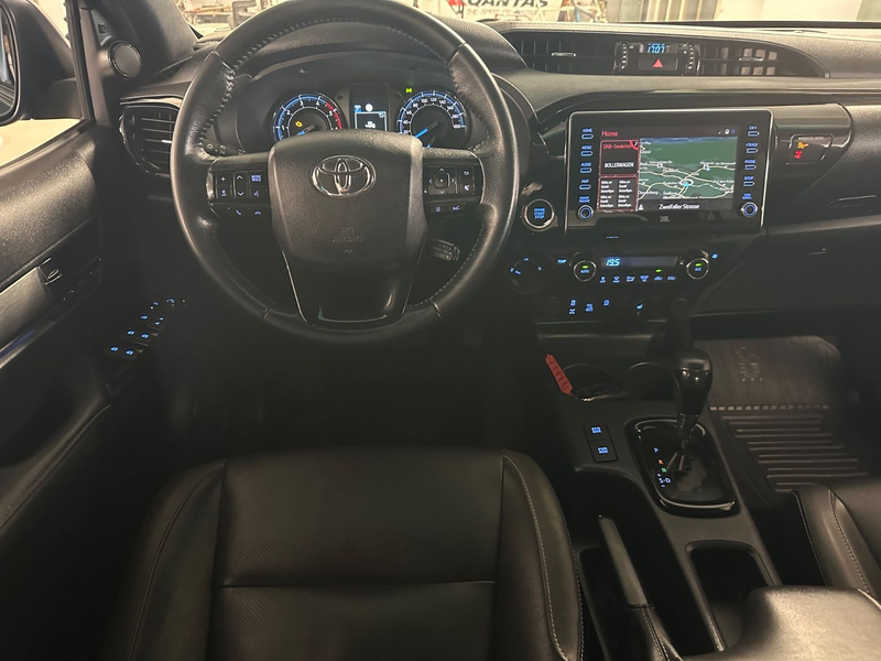 Toyota Hilux 2.8 D-4D Double Cab 4x4 /Leder/LED/ACC/DAB — photo 13