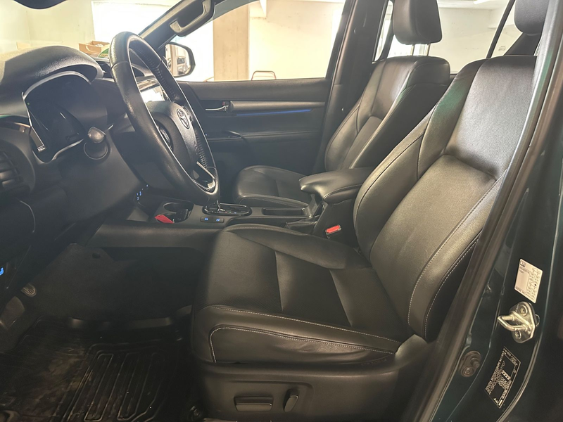 Toyota Hilux 2.8 D-4D Double Cab 4x4 /Leder/LED/ACC/DAB — photo 11