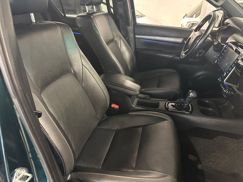Toyota Hilux 2.8 D-4D Double Cab 4x4 /Leder/LED/ACC/DAB — photo 10