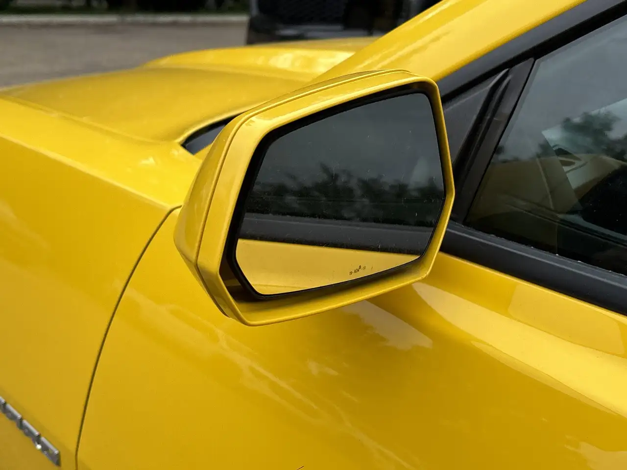 Chevrolet Camaro снимка Chevrolet Camaro