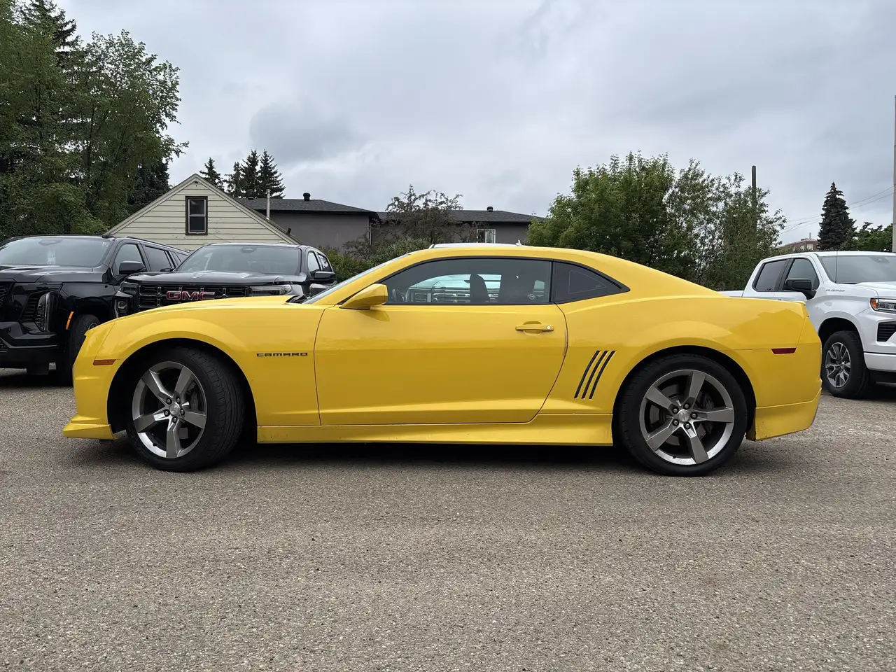 Chevrolet Camaro снимка Chevrolet Camaro