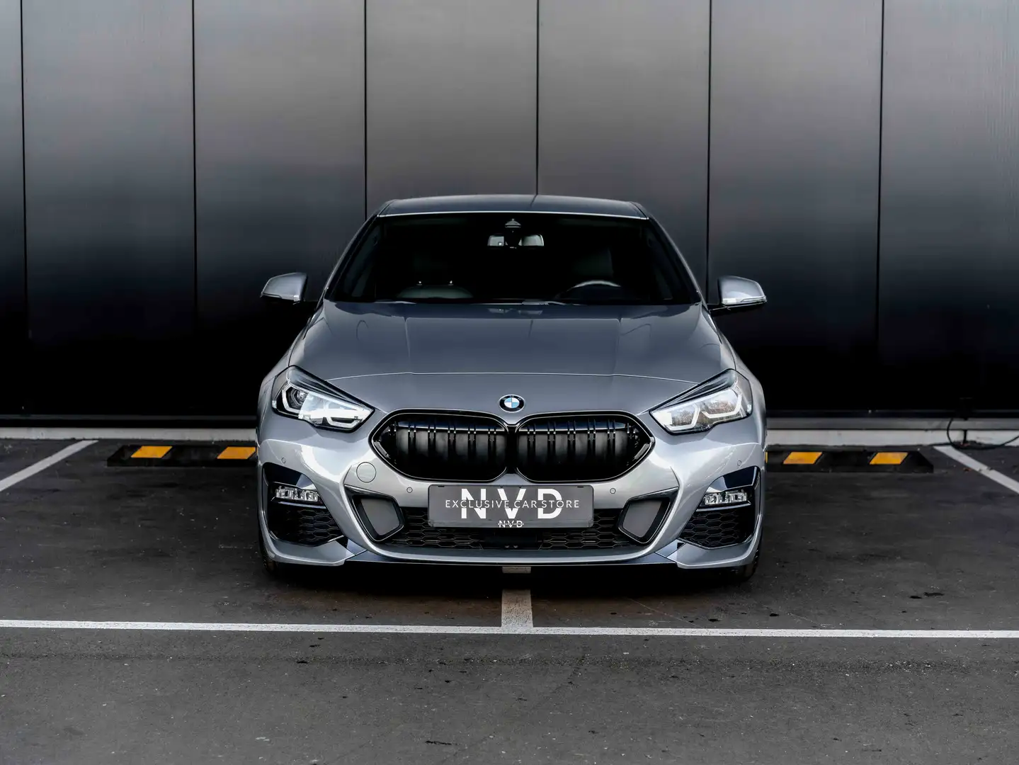 BMW 220 dX-drive M Sport | Drive assist | HIFI sound | LED Grijs - 2