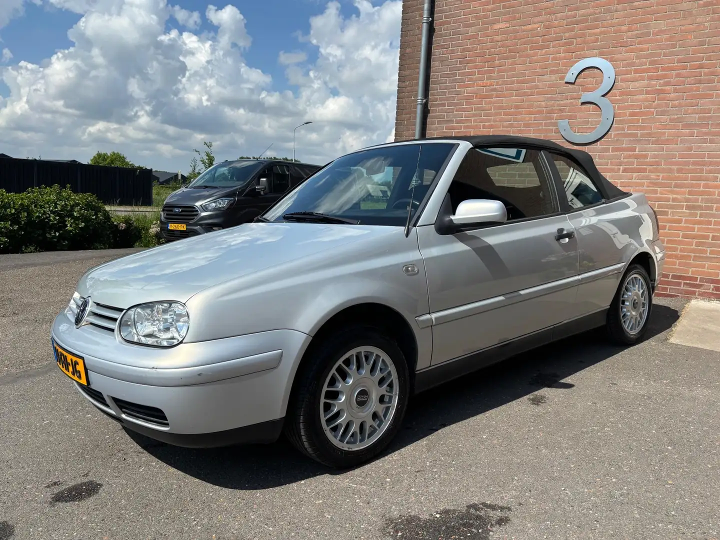 Volkswagen Golf Cabriolet 1.8 Trendline TREKHAAK Grijs - 2