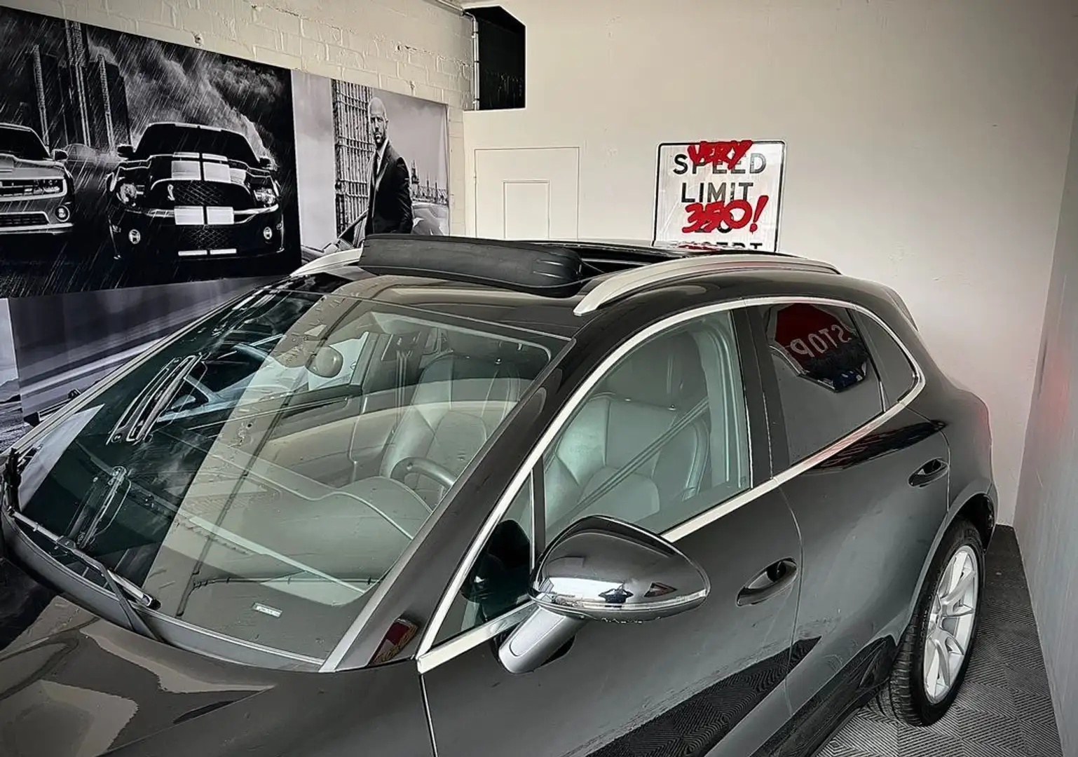 Porsche Macan Turbo 3.6 v6 400 Première main Schwarz - 2