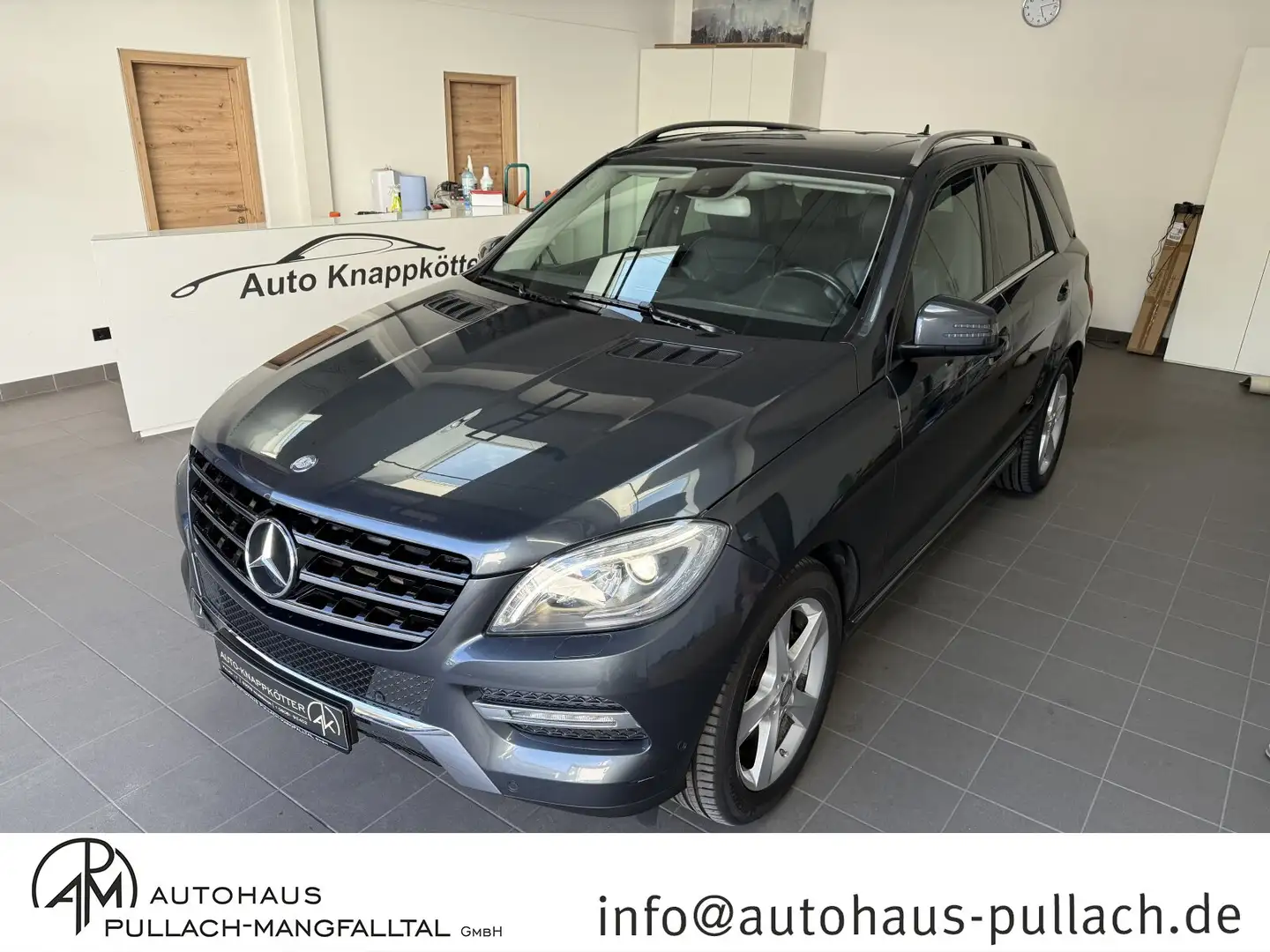 Mercedes-Benz ML 350 ML 350 CDI DPF 4MATIC BlueTec AHK. Schwenkbar Grau - 1