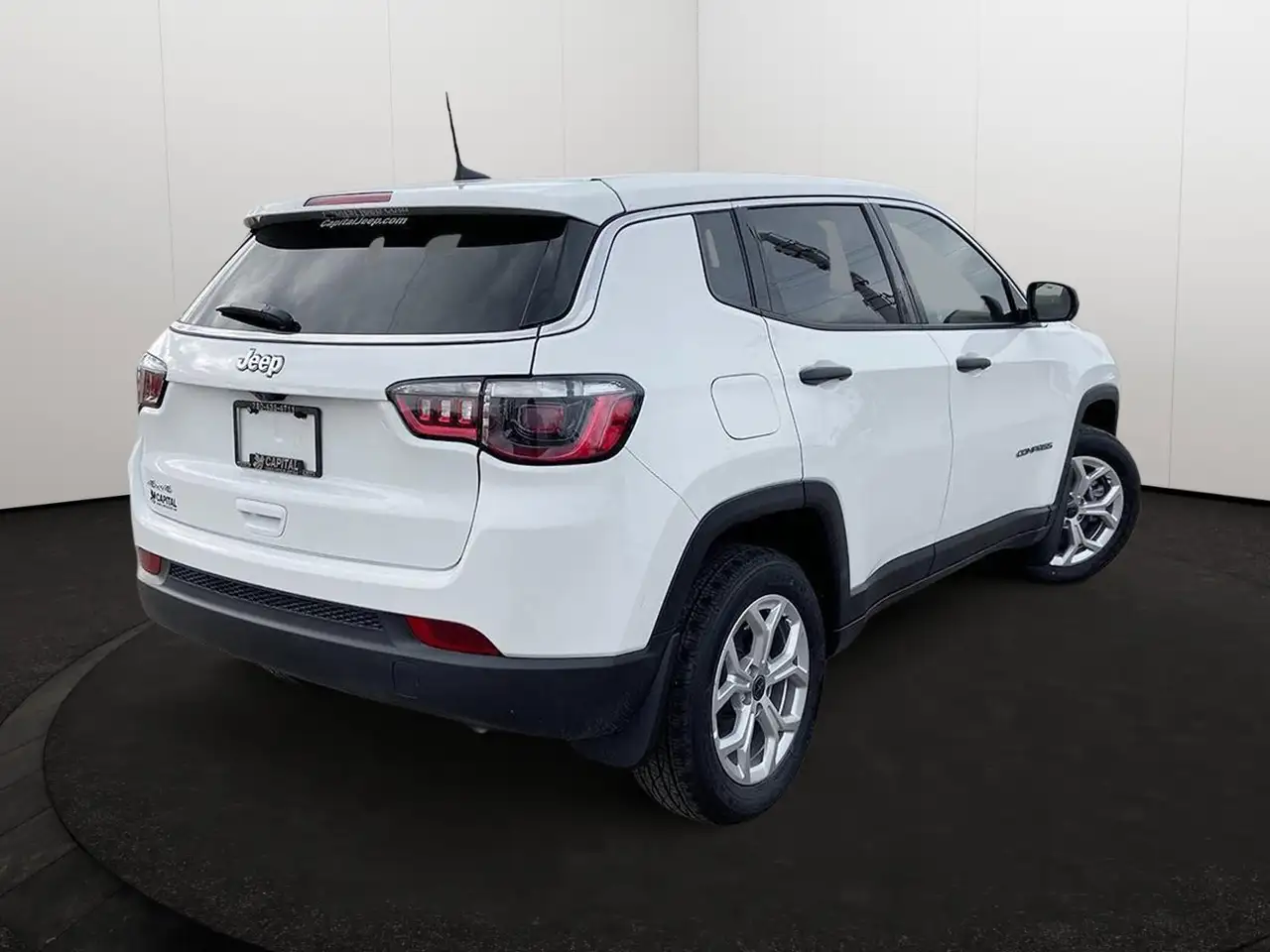 Jeep Compass снимка Jeep Compass