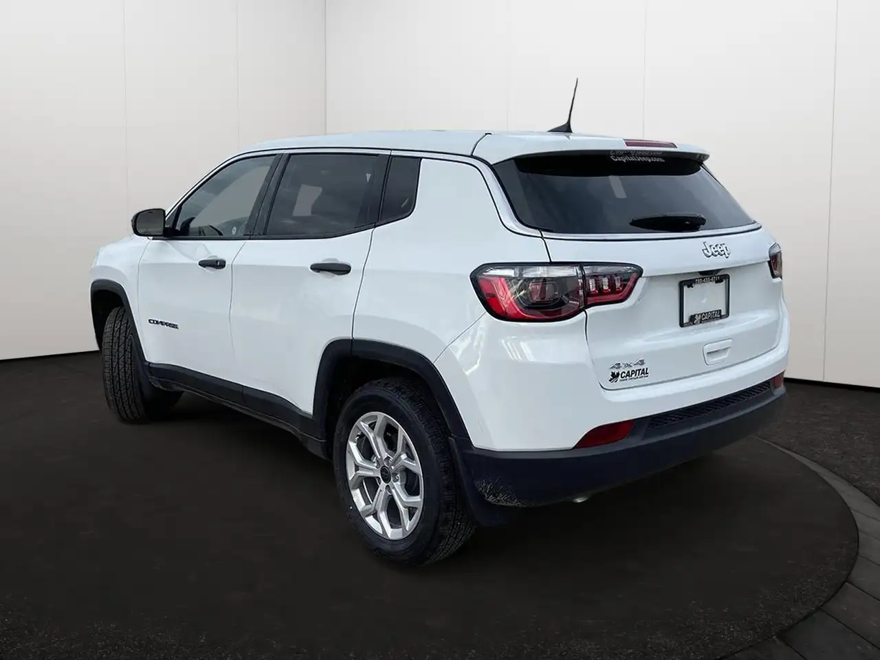Jeep Compass снимка Jeep Compass