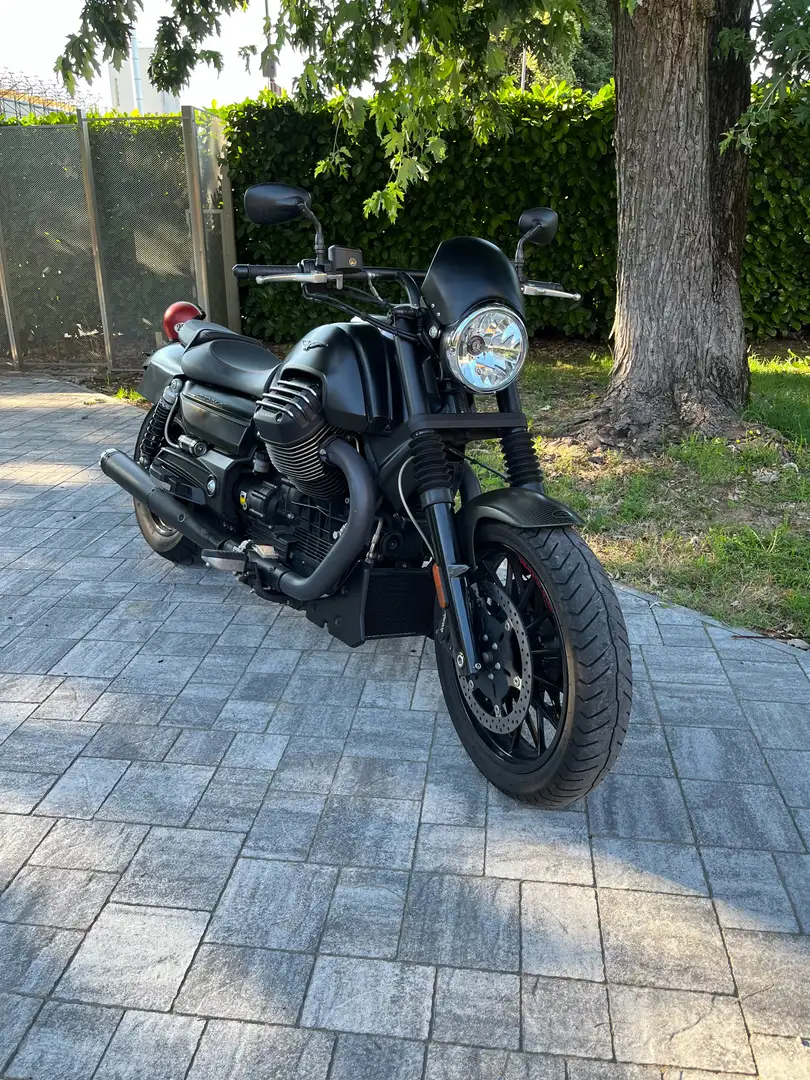 Moto Guzzi Audace Negro - 1
