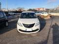 Lancia Ypsilon Ypsilon III 2015 0.9 t.air Elef   metano 70cv my19 Blanc - thumbnail 1