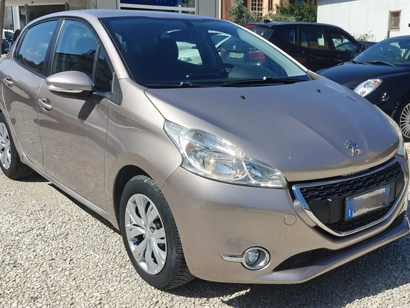 Peugeot 208 208 5p 1.4 hdi 8v Access full opt Silber - 1