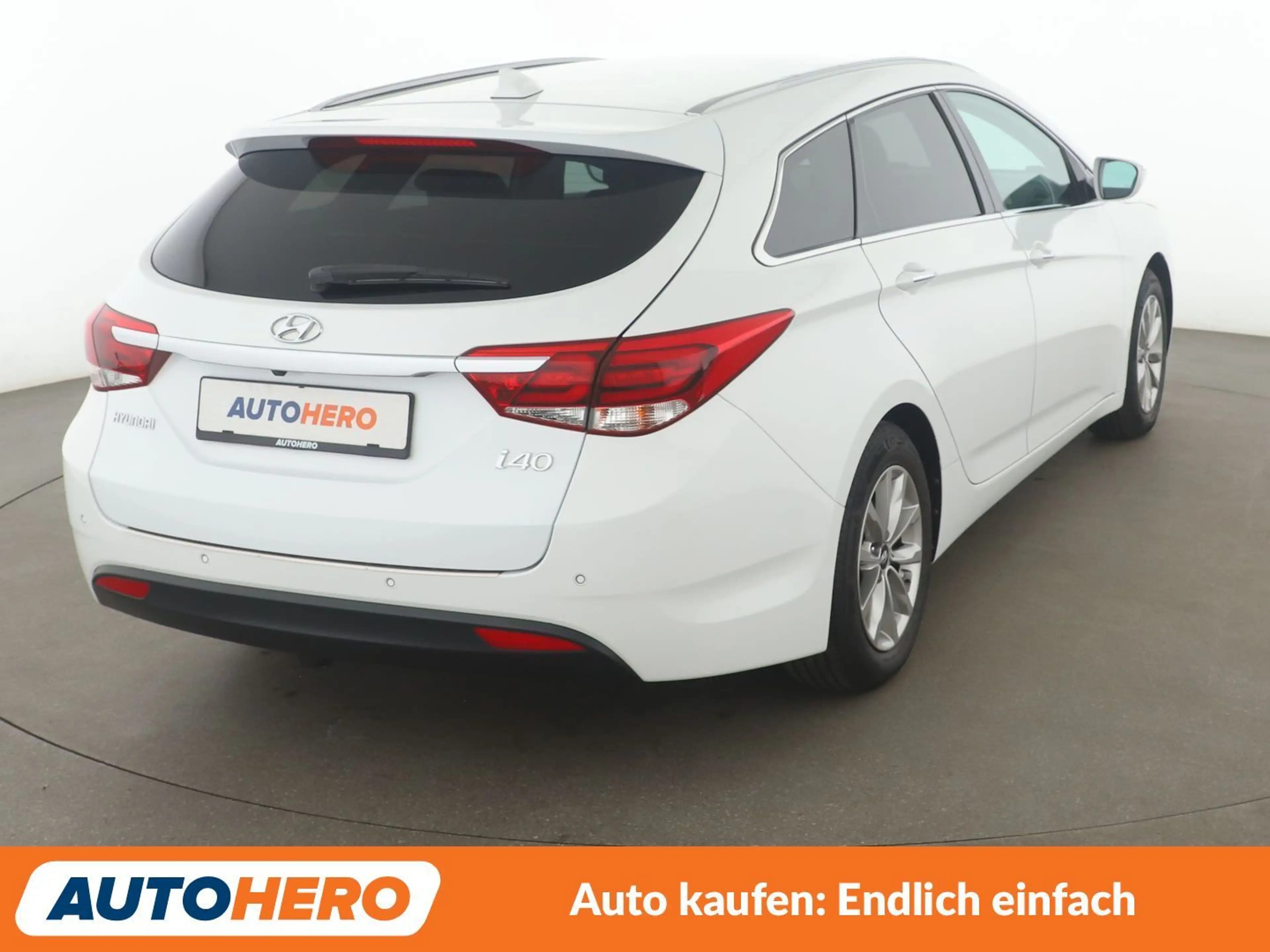 Hyundai i40 1.6 Trend Blue*NAVI*TEMPO*CAM*PDC*SHZ* — photo 6