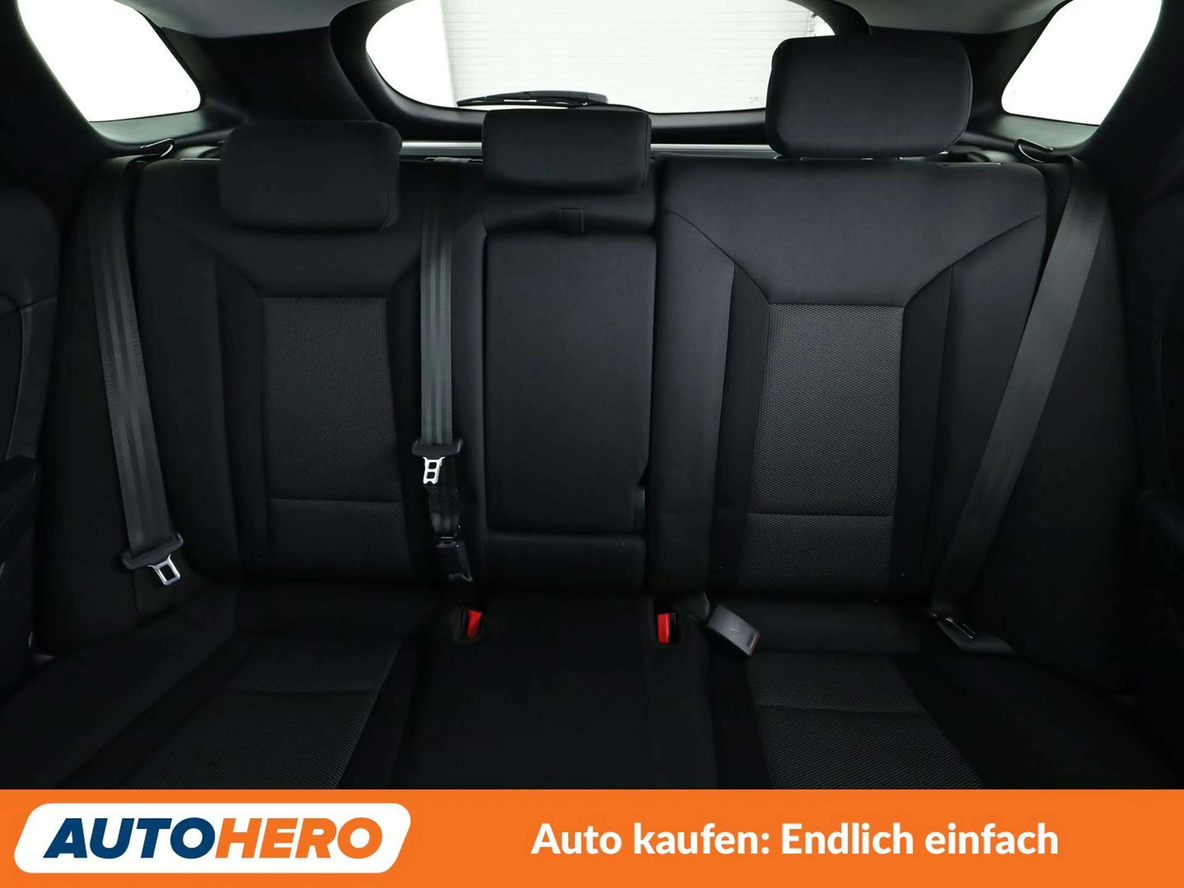 Hyundai i40 1.6 Trend Blue*NAVI*TEMPO*CAM*PDC*SHZ* — photo 15