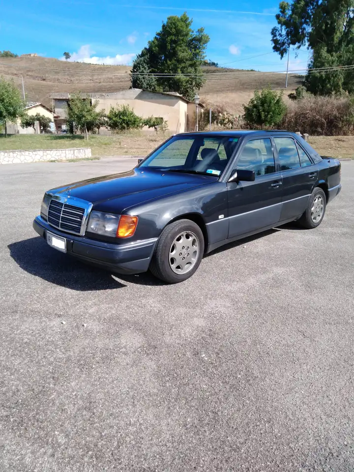 Mercedes-Benz E 250 turbo diesel, foto 1