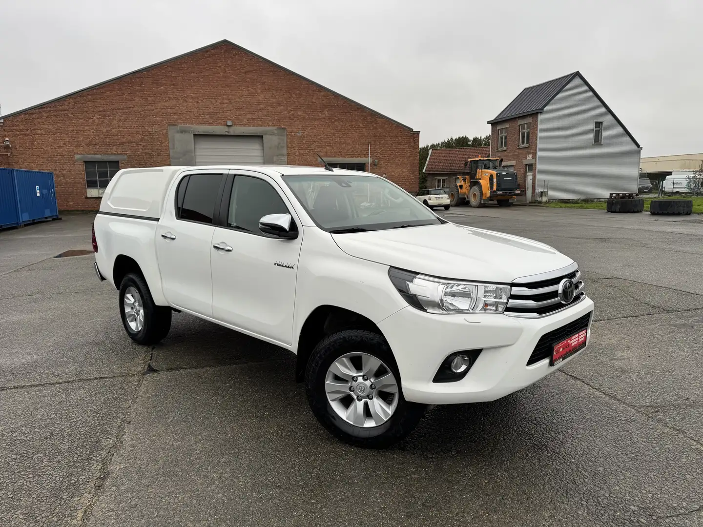 Toyota Hilux 2.4D-4D Manual 4x4 Double Cab / Only Export Afrik Blanc - 2