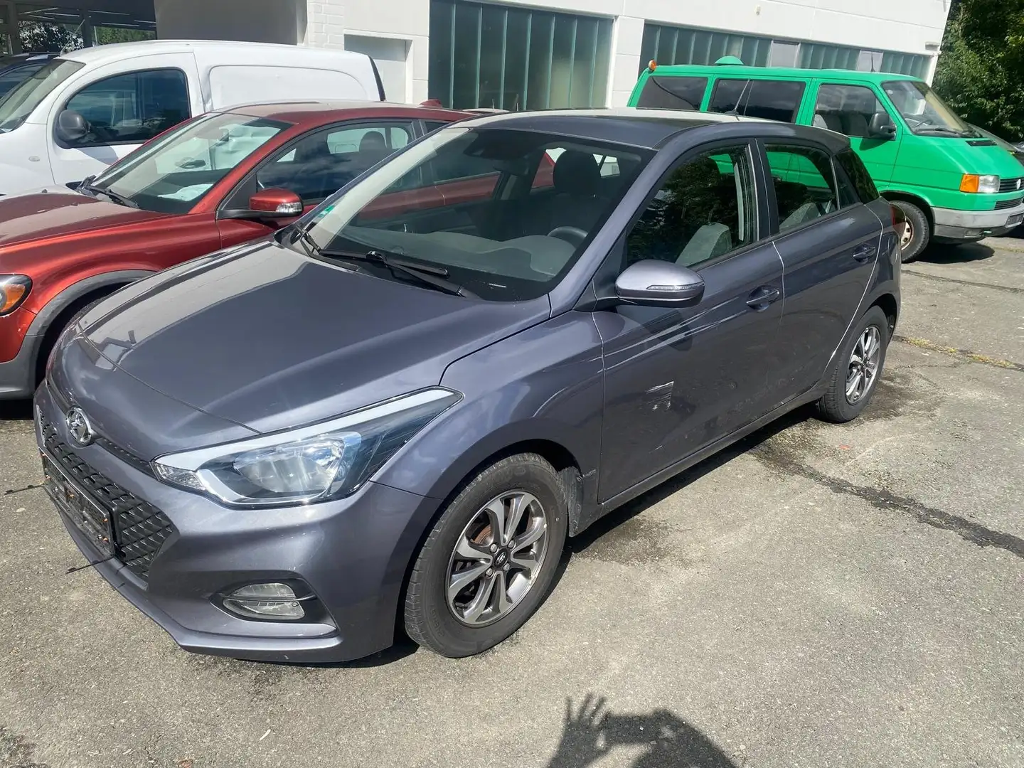 Hyundai i20 blue Trend Grau - 1