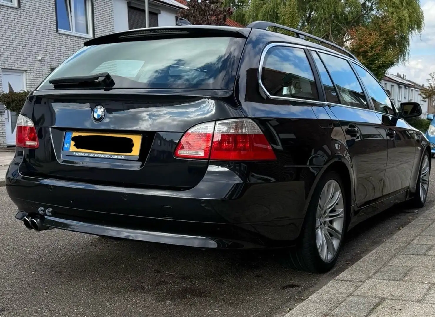 BMW 545 545i High Executive Zwart - 2