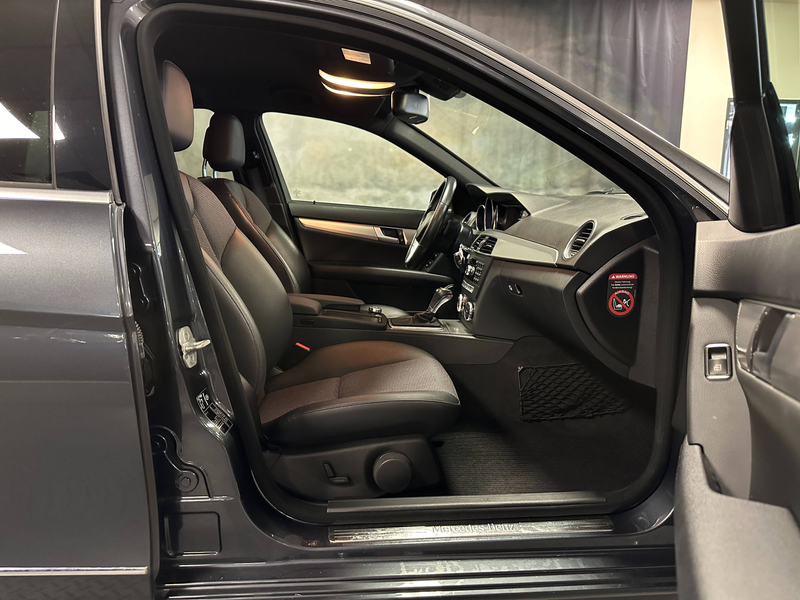 Mercedes-Benz C 250 C 250 T CGI AMG-Line Avantg. Autom. NAVI PDC — photo 11