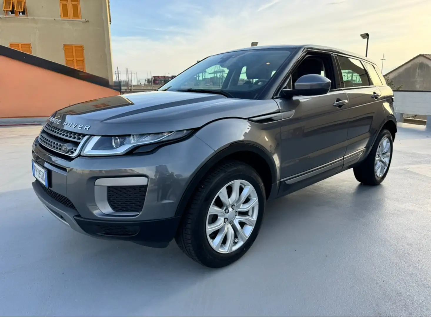 Land Rover Range Rover Evoque Evoque 5p 2.0 td4 SE 150cv auto Pelle navi Grau - 1