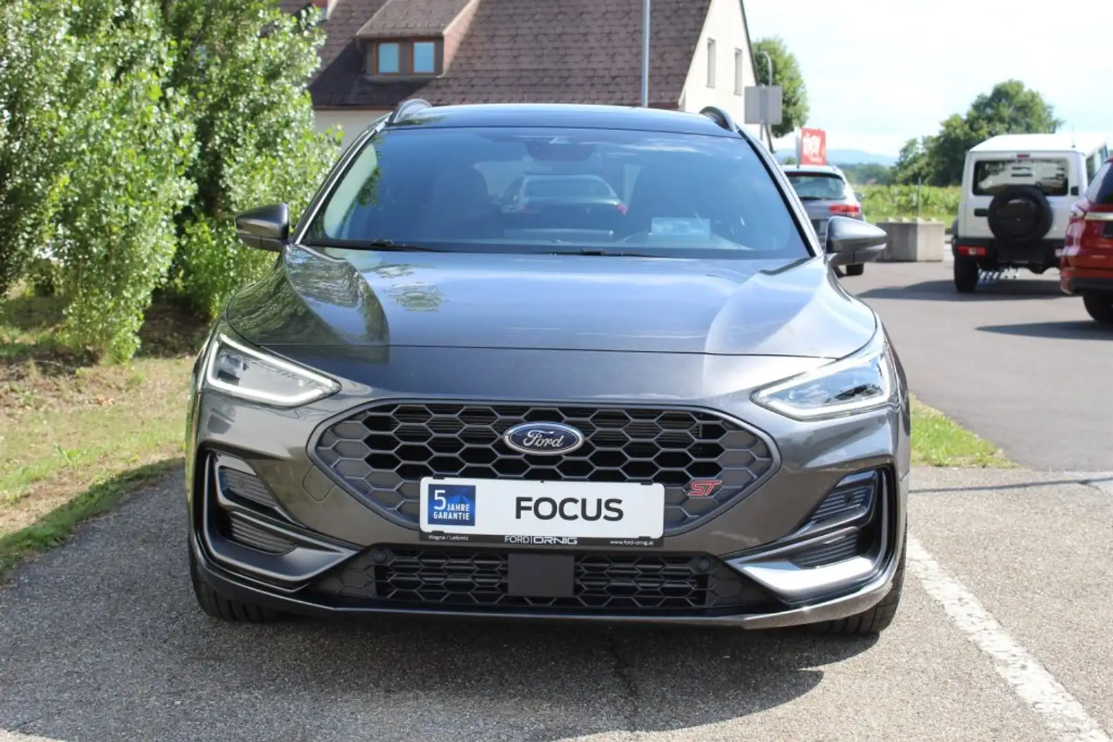 Ford Focus ST-X Traveller 2.3EcoBoost 280PS A8 Grau - 2