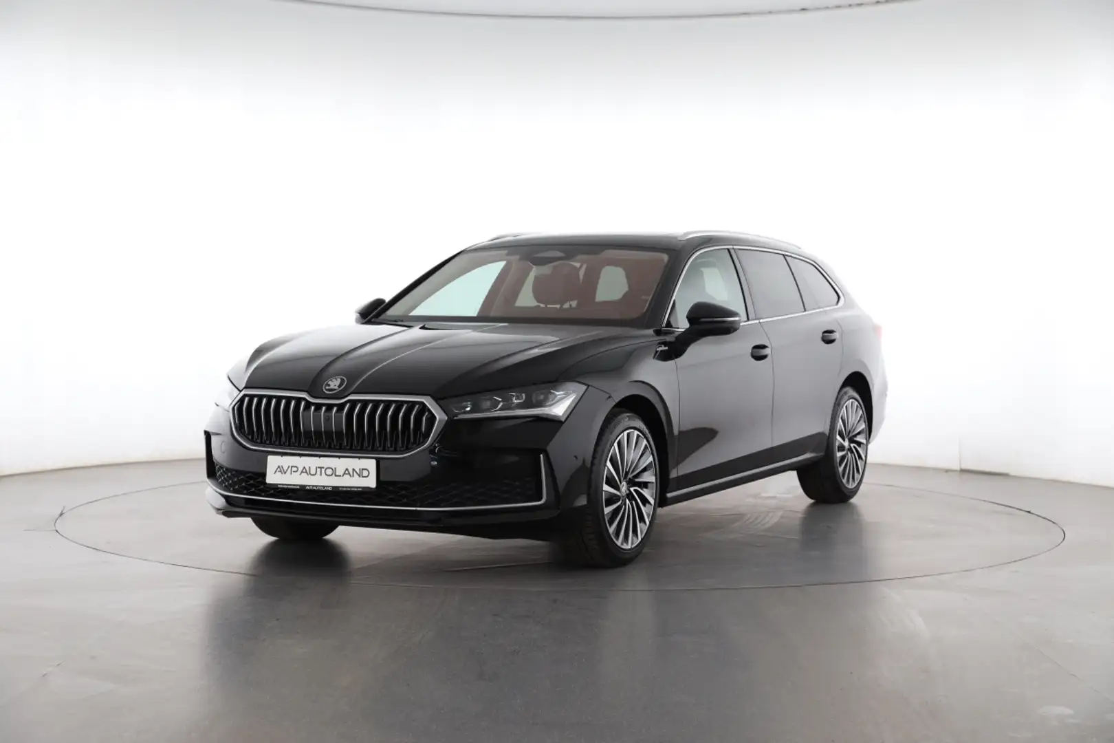Skoda Superb COMBI 1.5 eTSI DSG L & K PANO | AHK Negro - 2