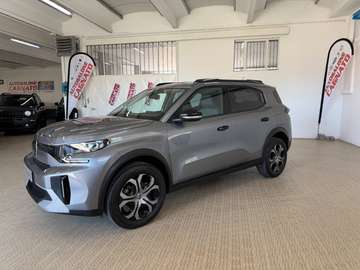 1.2 turbo Plus 100cv 2025 Neopatentati Telecamera Sensori