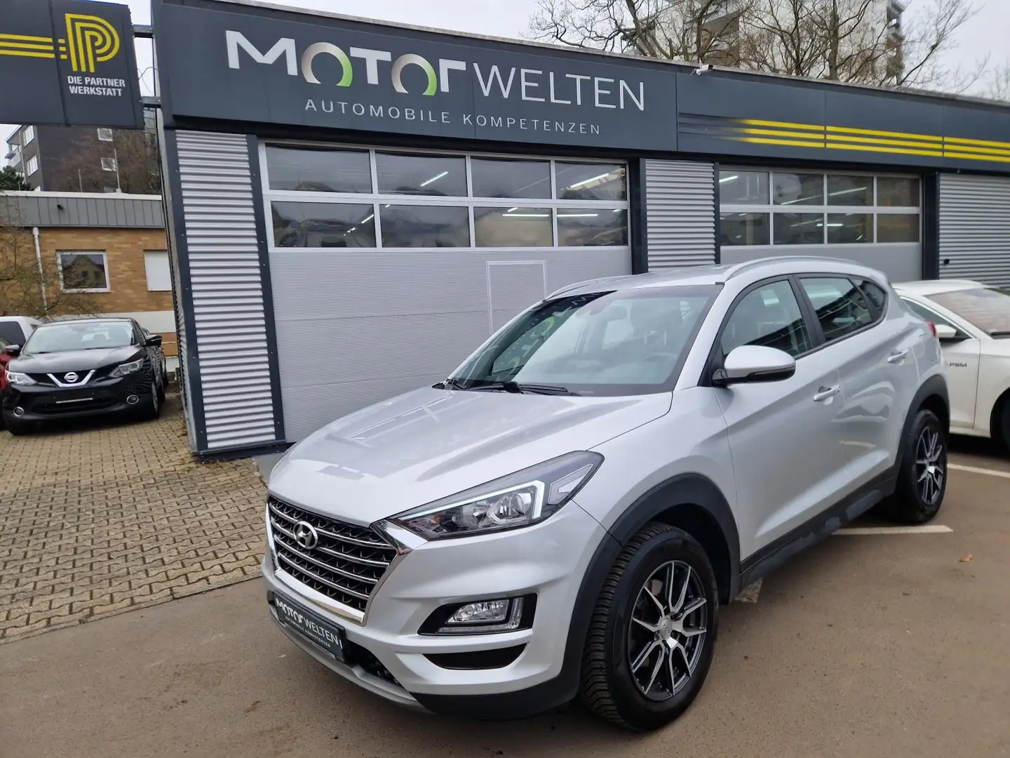 Hyundai TUCSON 1.6 Trend 2WD (OPF) 1.6 EU6d-T Trend 2WD (EURO 6d- Silber - 1