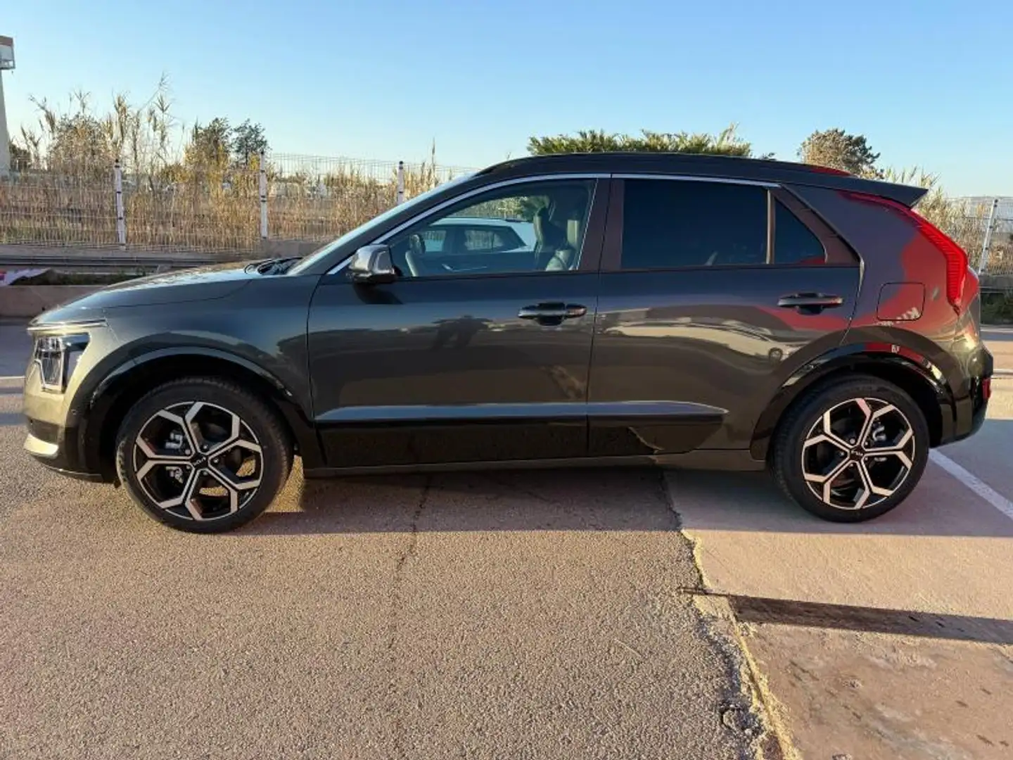 Kia Niro 1.6 GDi 129ch HEV Premium DCT6 Gris - 2