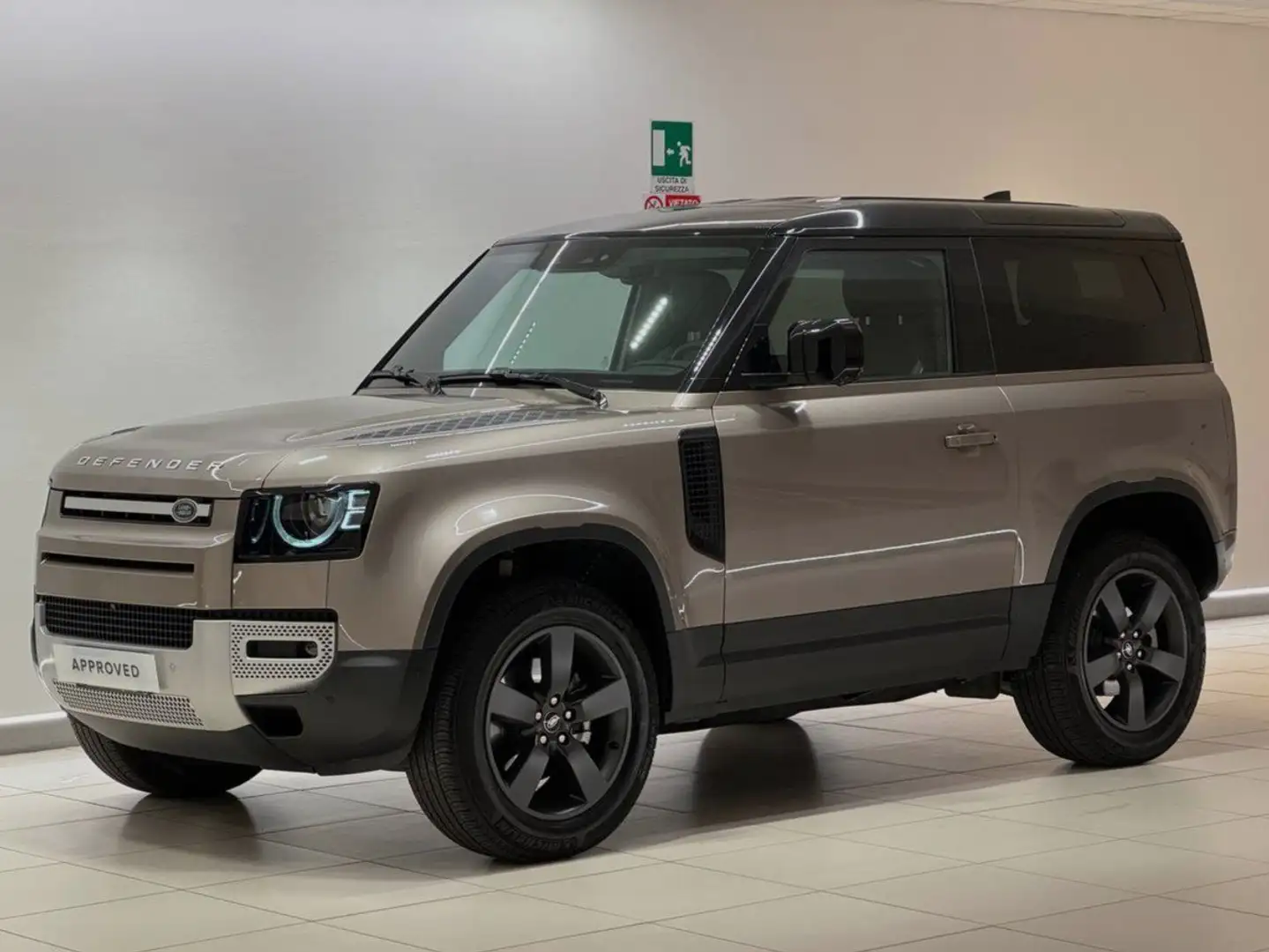 Land Rover Defender (2019) LAND ROVER 90 3.0D I6 200 CV AWD Auto SE Gris - 1