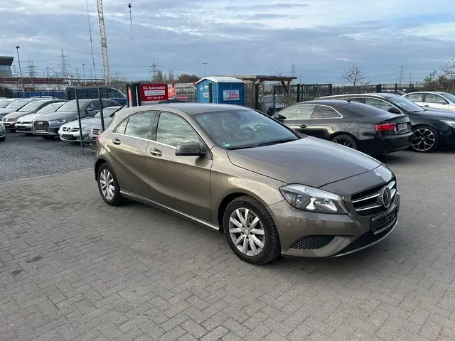 Mercedes-Benz A 180 A A 180 BlueEfficiency*NAVI*TÜV NEU*